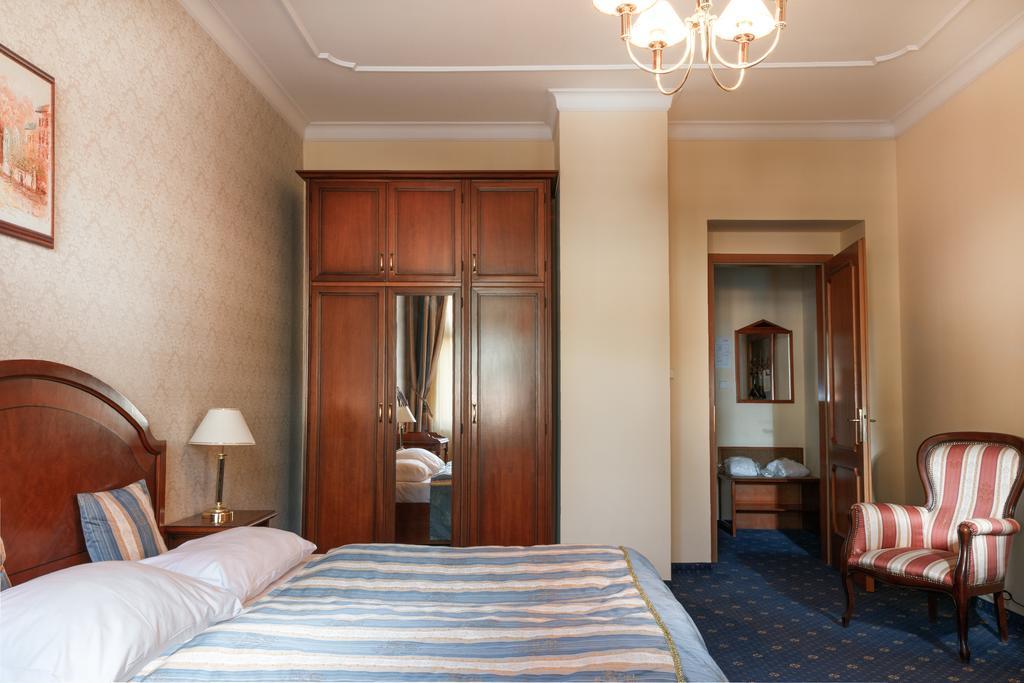 Hotel Ostende Karlovy Vary Ngoại thất bức ảnh